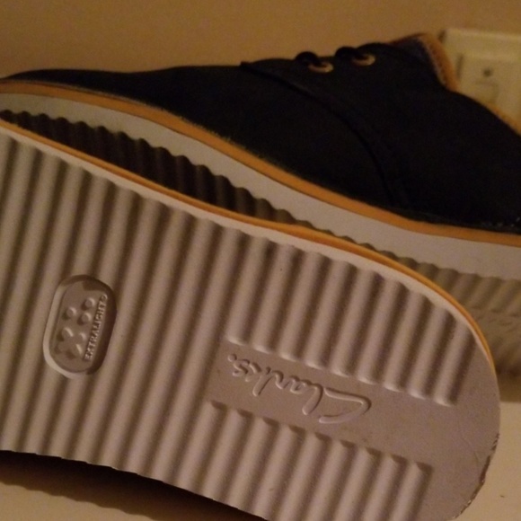 Shoes - Picture 3 of 3